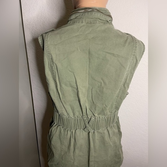 Cabi Explorer Vest Olive Army Green Size Medium - Picture 8 of 9